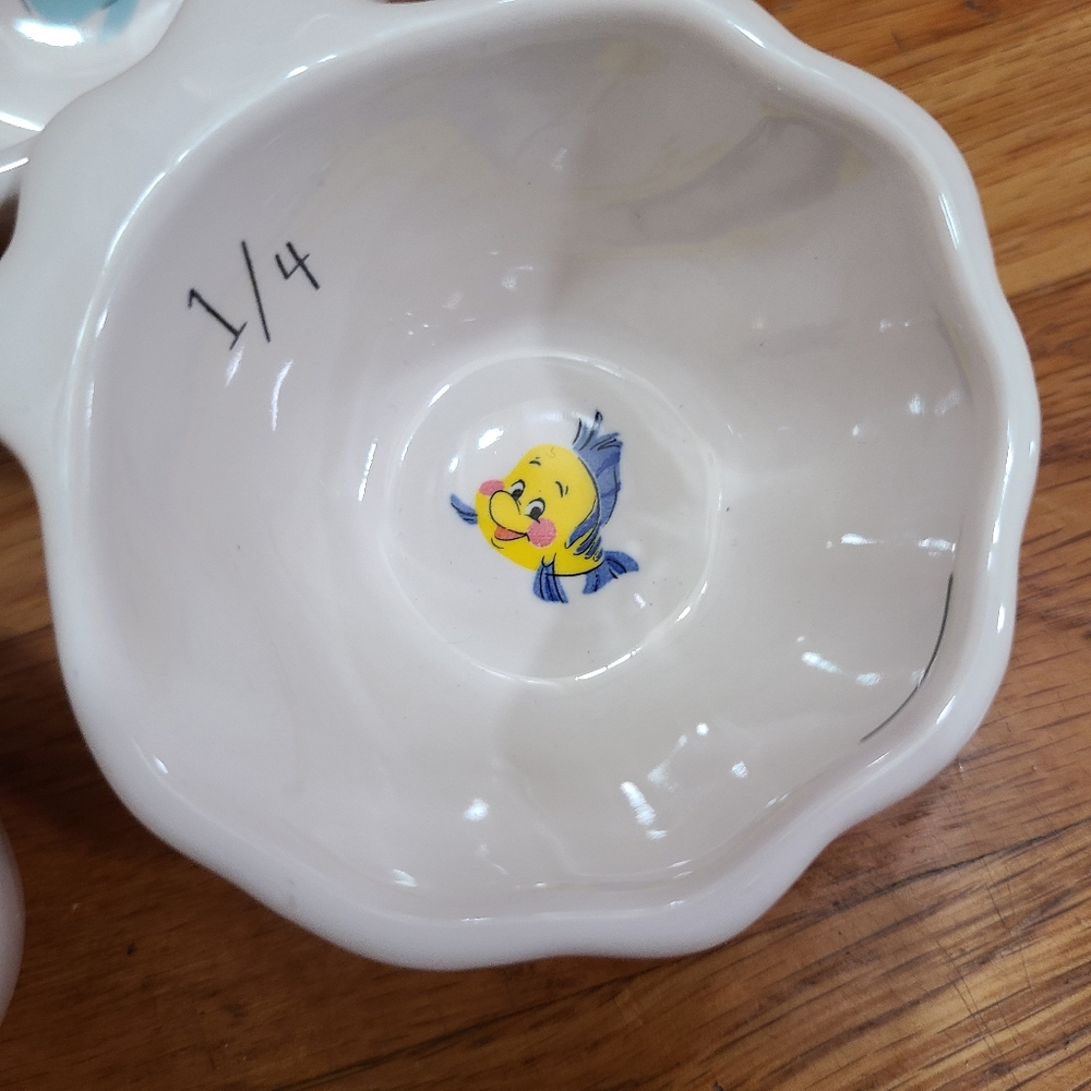 The Little Mermaid Sea Shell Rae Dunn Measuring Cups - Picture 7 of 11